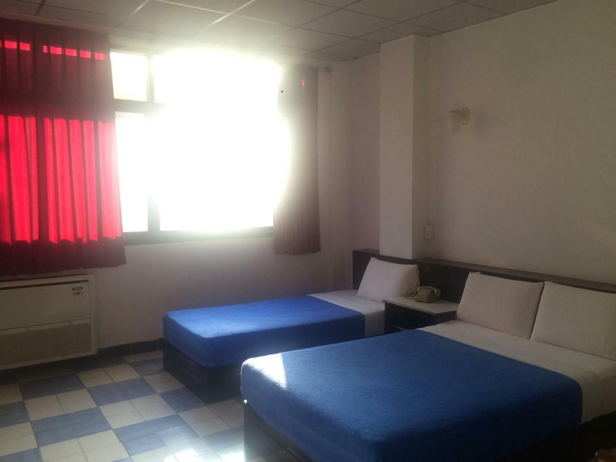 Thairungruang Hotel Σούρατ Τανί Εξωτερικό φωτογραφία
