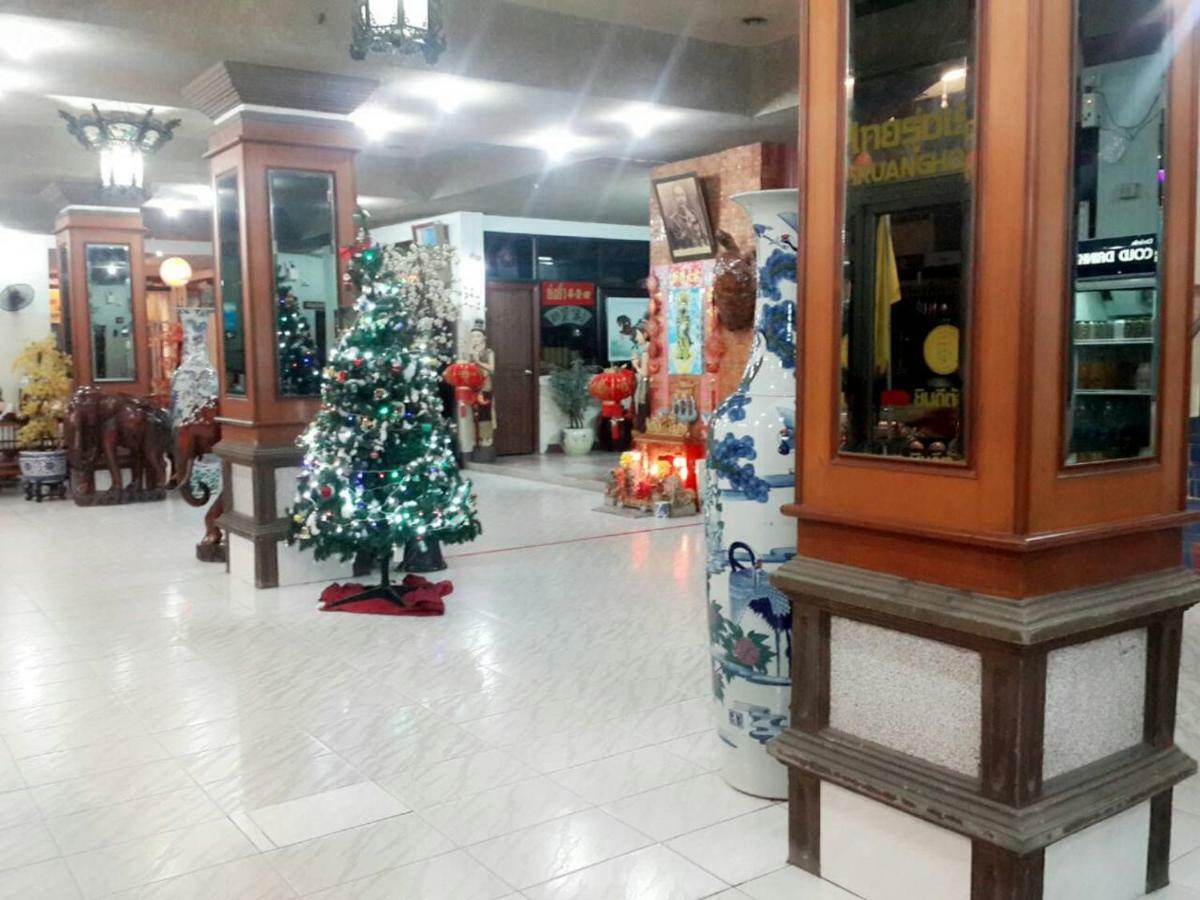 Thairungruang Hotel Σούρατ Τανί Εξωτερικό φωτογραφία