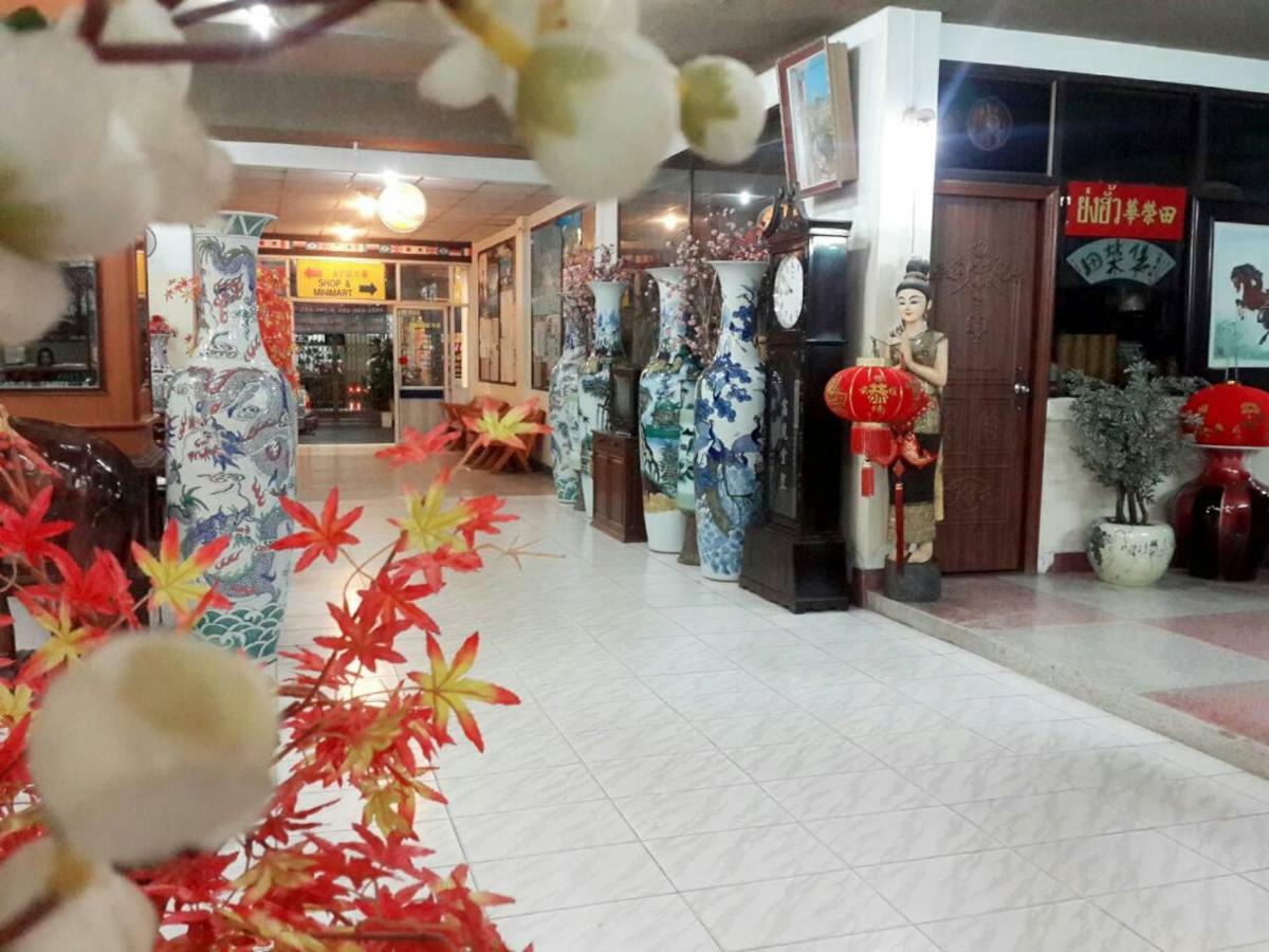 Thairungruang Hotel Σούρατ Τανί Εξωτερικό φωτογραφία